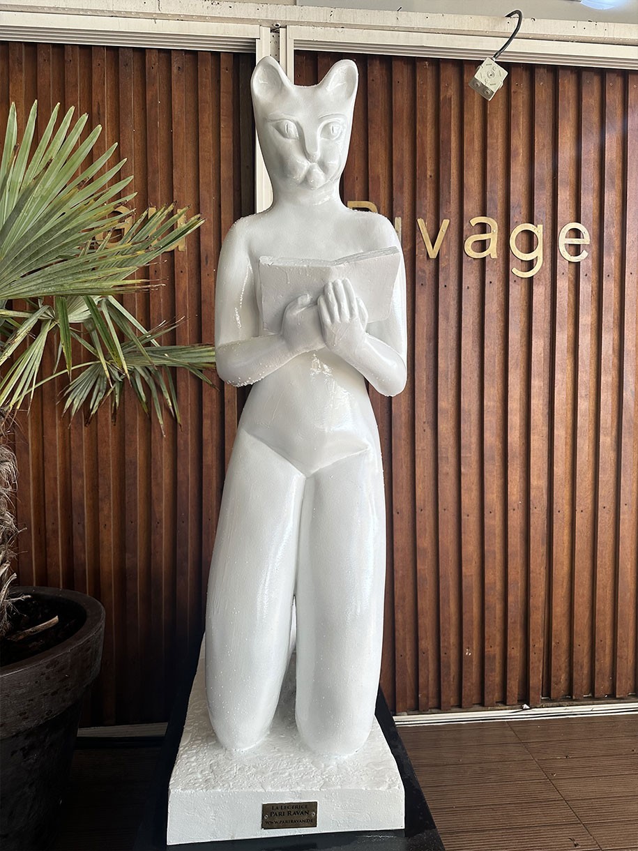 Sculpture Cat la liseuse - Pari RAVAN