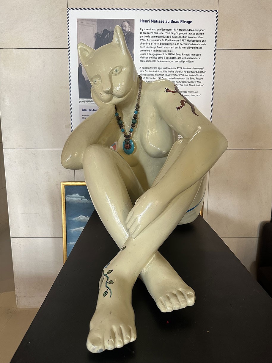 Sculpture Cat lady - Pari RAVAN